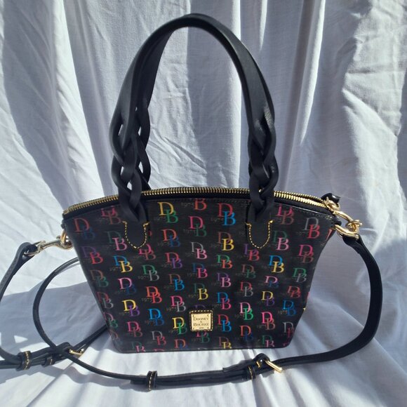 Dooney & Bourke 1975 black purse - Picture 1 of 16